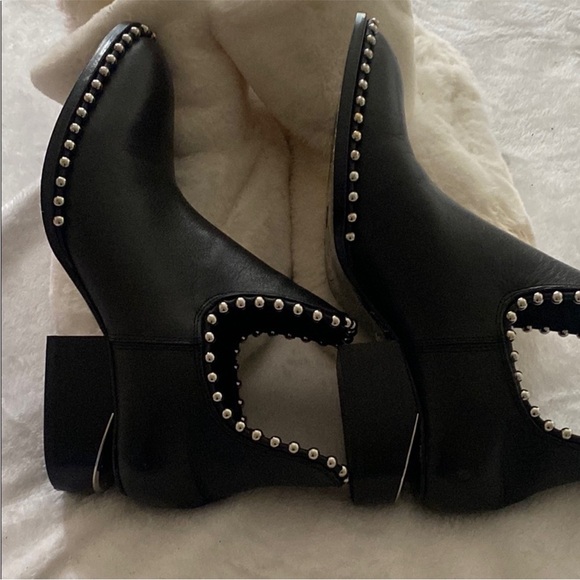 ALEXANDER WANG Black Leather Studded Booties. Size 5 - Picture 6 of 8